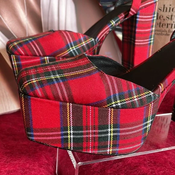 New Jeffrey Campbell Ovr-N-Out Squared Toe Pump Tartan Red Plaid Block Heel 9.5 - Picture 3 of 9